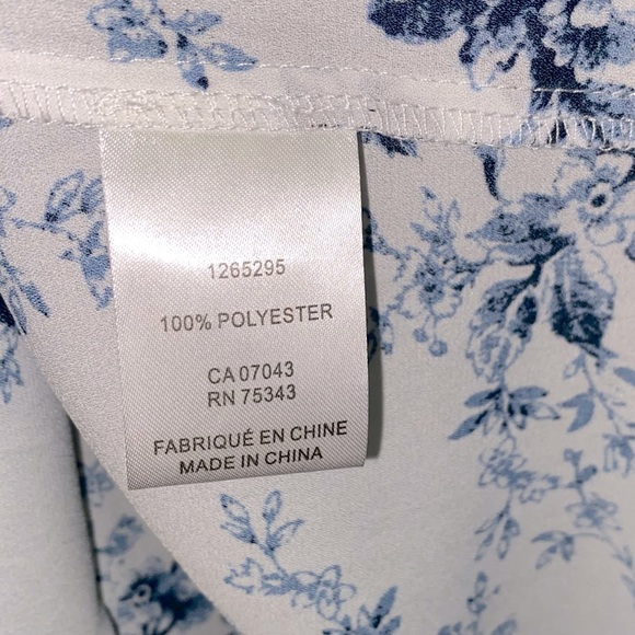 WOMENS FLUTTER SLEEVE TOP - 1X - Picture 10 of 10